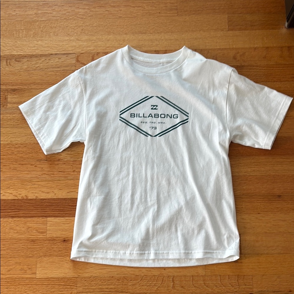 Billabong White Short Sleeve Tee with Geometric Design